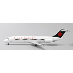 1/200 AIR CANADA MCDONNELL DOUGLAS DC-9-30 REG: C-FTLX WITH STAND 2220