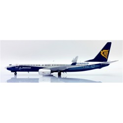 1/400 RYANAIR BOEING 737-800 DREAMLINER WHITE NOSE REG: EI-DCL WITH ANTENNA