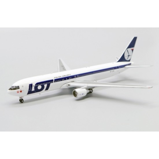 1/400 LOT POLISH AIRLINES BOEING 767-300ER REG: SP-LPB XX40055