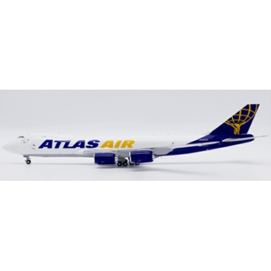 1/400 ATLAS AIR BOEING 747-8F 30 REG: N860GT WITH ANTENNA