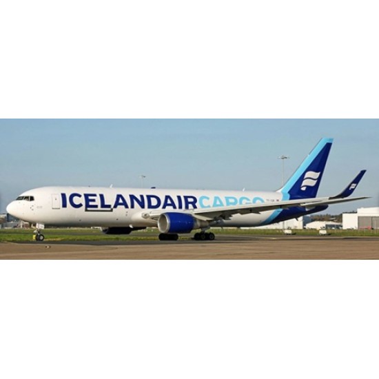 1/400 ICELANDAIR CARGO BOEING 767-300(ER)(BCF) REG: TF-ISP W