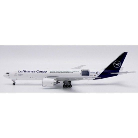 1/400 LUFTHANSA CARGO BOEING 777F FLYING INTO THE FUTURE CO2-NEUTRAL INTERACTIVE SERIES REG: D-ALFK WITH ANTENNA 1/400 LUFTHANSA CARGO BOEING 777F FLYING INTO THE FUTURE CO2-NEUTRAL INTERACTIVE SERIES REG: D-ALFK WITH ANTENNA