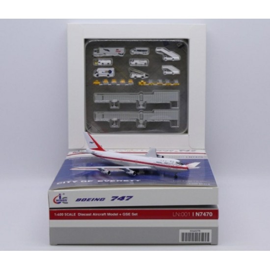 1/400 BOEING HOUSE COLOUR 747-100 FIRST PROTOTYPEMUSEUM VERSION REG: N7470 WITH ANTENNA AND GSE SET 1/400 BOEING HOUSE COLOUR 747-100 FIRST PROTOTYPEMUSEUM VERSION REG: N7470 WITH ANTENNA AND GSE SET