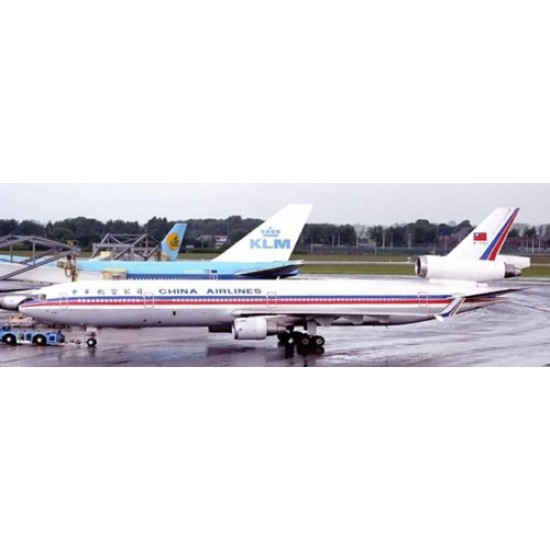 1/400 CHINA AIRLINES MCDONNELL DOUGLAS MD-11 OC REG: B-151 WITH ANTENNA