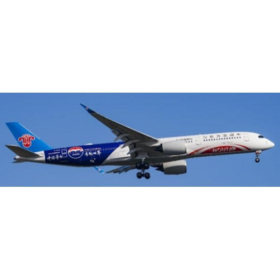 1/400 CHINA SOUTHERN AIRLINES AIRBUS A350-900XWB MOUTAI REG: B-30CE WITH ANTENNA