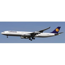 1/400 LUFTHANSA AIRBUS A340-300 OC REG: D-AIGZ WITH ANTENNA 1/400 LUFTHANSA AIRBUS A340-300 OC REG: D-AIGZ WITH ANTENNA