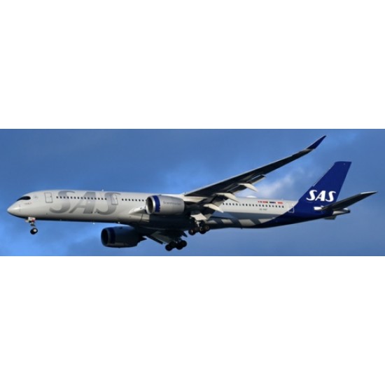 1/400 SAS SCANDINAVIAN AIRLINES AIRBUS A350-900XWB SKYTEAM LOGO REG: SE-RSF WITH ANTENNA 1/400 SAS SCANDINAVIAN AIRLINES AIRBUS A350-900XWB SKYTEAM LOGO REG: SE-RSF WITH ANTENNA
