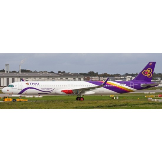 1/400 THAI AIRWAYS AIRBUS A321NEO FIRST A321NEO REG: HS-TOA WITH ANTENNA 1/400 THAI AIRWAYS AIRBUS A321NEO FIRST A321NEO REG: HS-TOA WITH ANTENNA