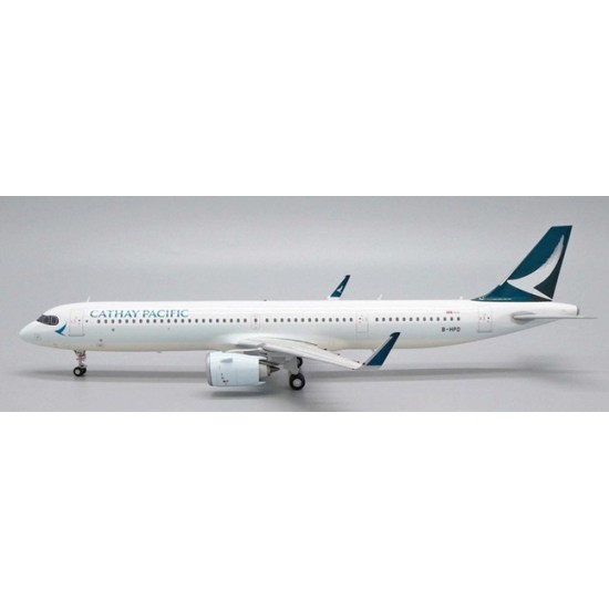 1/200 MISC AIRBUS A321NEO REG: B-HPD WITH STAND