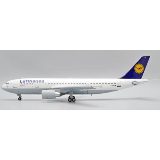 1/200 LUFTHANSA AIRBUS A300-600R FOOTBALL NOSE D-AIAU EW2306002