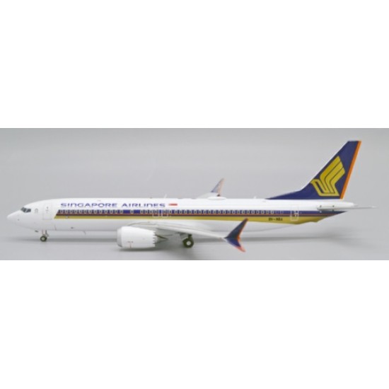 1/200 SINGAPORE AIRLINES BOEING 737 MAX 8 REG: 9V-MBA WITH STAND