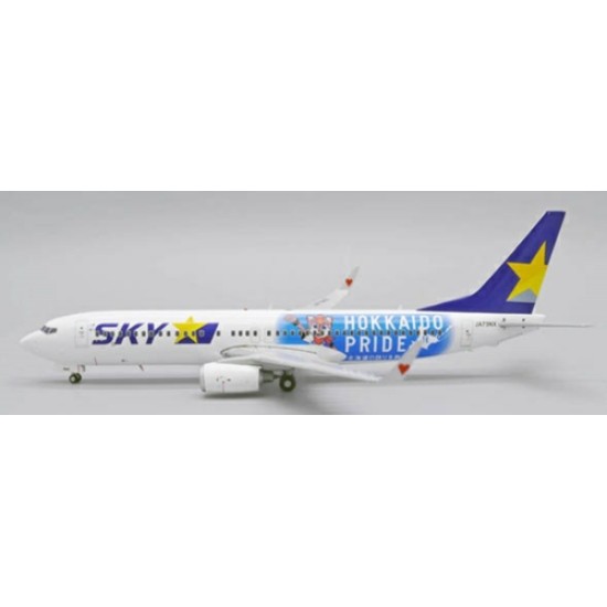 1/200 SKYMARK AIRLINES BOEING 737-800 HOKKAIDO PRIDE REG: JA