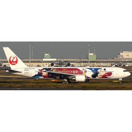 1/200 JAPAN AIRLINES BOEING 767-300(ER) DISNEY FANTASIA LIVE