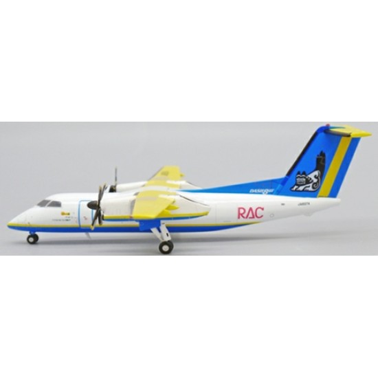 1/200 RAC RYUKYU AIR COMMUTER BOMBARDIER DASH 8-Q100 REG: JA8974 WITH STAND 1/200 RAC RYUKYU AIR COMMUTER BOMBARDIER DASH 8-Q100 REG: JA8974 WITH STAND