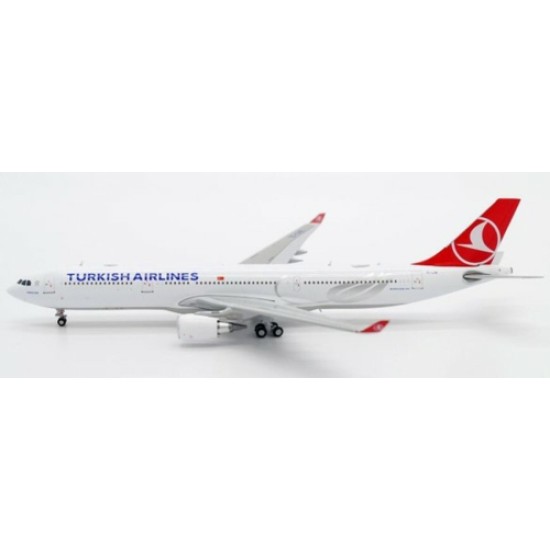 1/400 TURKISH AIRLINES A330-300 REG: TC-LNE EW4333013