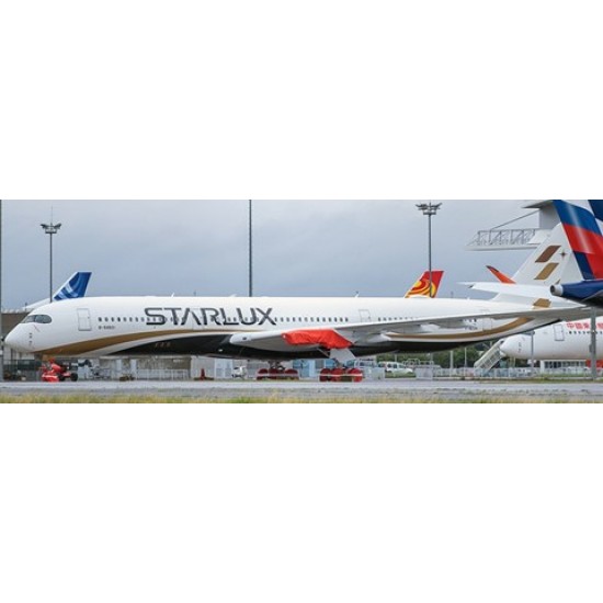 1/400 STARLUX AIRBUS A350-900XWB REG: B-58501 WITH ANTENNA