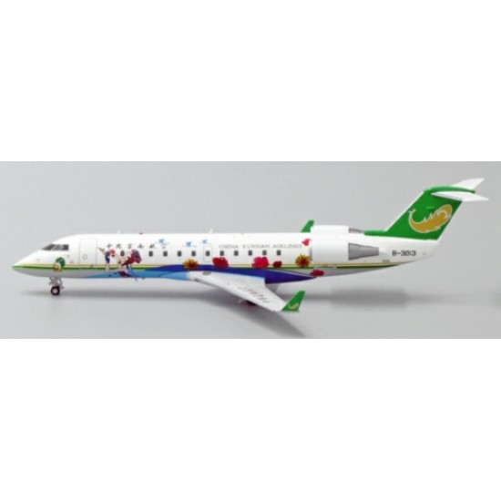 1/200 CHINA YUNNAN AIRLINES BOMBARDIER CRJ-200ER REG: B-3013 WITH STAND