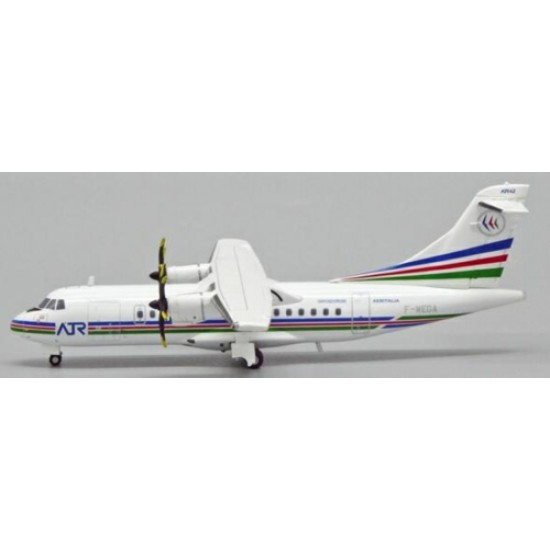 1/200 HOUSE COLOR ATR42-300 REG: F-WEGA WITH STAND