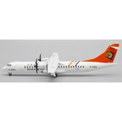 1/200 TRANSASIA AIRWAYS ATR72-500 REG: B-22812 WITH STAND