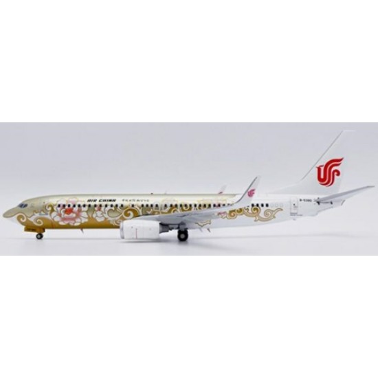 1/200 AIR CHINA BOEING 737-800 GOLD PEONY REG: B-5390 WITH STAND