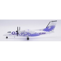 1/200 HOUSE COLOUR DE HAVILLAND CANADA DASH 8-Q200 THE QUIET ONE REG: C-FBCS WITH STAND