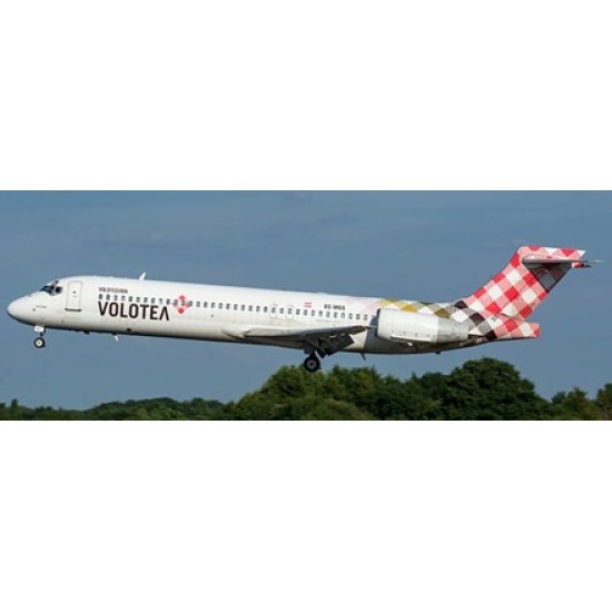 1/200 VOLOTEA BOEING 717-200 REG: EC-MGS WITH STAND LH2381