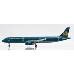 1/200 VIETNAM AIRLINES AIRBUS A321 OC REG: VN-A390 WITH STAND