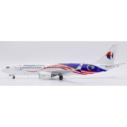 JCLH2455 - 1/200 MALAYSIA AIRLINES BOEING 737 MAX 8 REG: 9V-MVD WITH STAND JCLH2455 - 1/200 MALAYSIA AIRLINES BOEING 737 MAX 8 REG: 9V-MVD WITH STAND