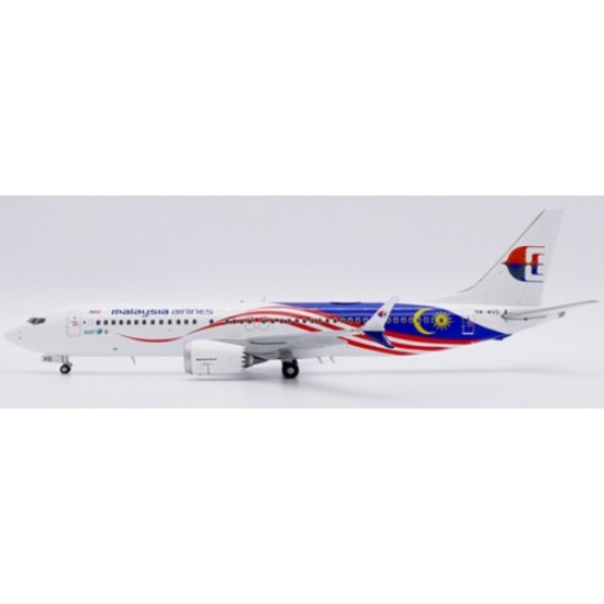 JCLH2455 - 1/200 MALAYSIA AIRLINES BOEING 737 MAX 8 REG: 9V-MVD WITH STAND JCLH2455 - 1/200 MALAYSIA AIRLINES BOEING 737 MAX 8 REG: 9V-MVD WITH STAND
