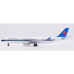 1/200 CHINA SOUTHERN AIRLINES AIRBUS A330-300 REG: B-5959 WITH STAND