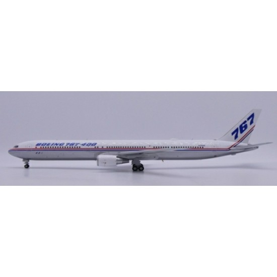 1/200 BOEING HOUSE COLOUR 767-400ER POLISHED REG: N76400 FLAPS DOWN WITH STAND