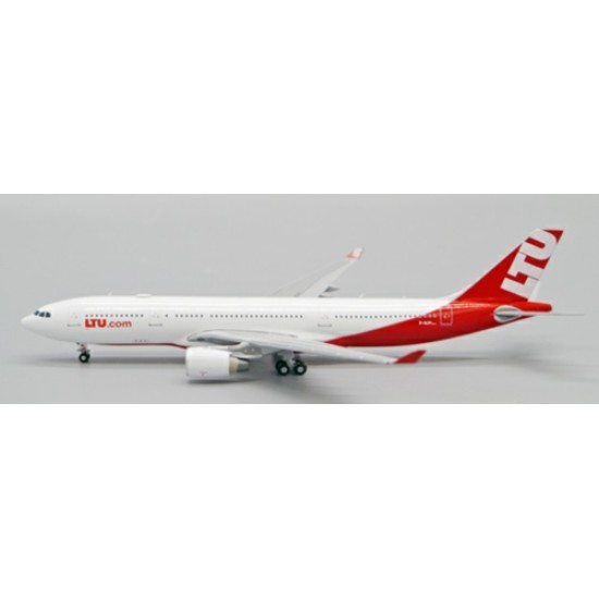 1/400 LTU AIRBUS A330-200 REG: D-ALPI WITH ANTENNA