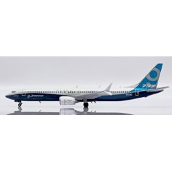 1/400 BOEING HOUSE COLOUR 737 MAX 9 REG: N7379E WITH ANTENNA