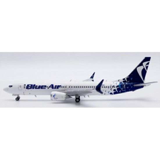 1/400 BLUE AIR BOEING 737 MAX 8 REG: YR-MXC WITH ANTENNA LH4311