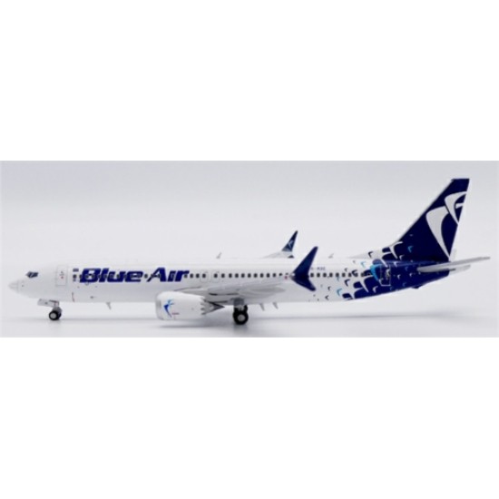 1/400 BLUE AIR BOEING 737 MAX 8 REG: YR-MXE WITH ANTENNA