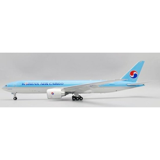 1/200 KOREAN AIR CARGO BOEING 777F REG: HL8251 WITH STAND 1/200 KOREAN AIR CARGO BOEING 777F REG: HL8251 WITH STAND
