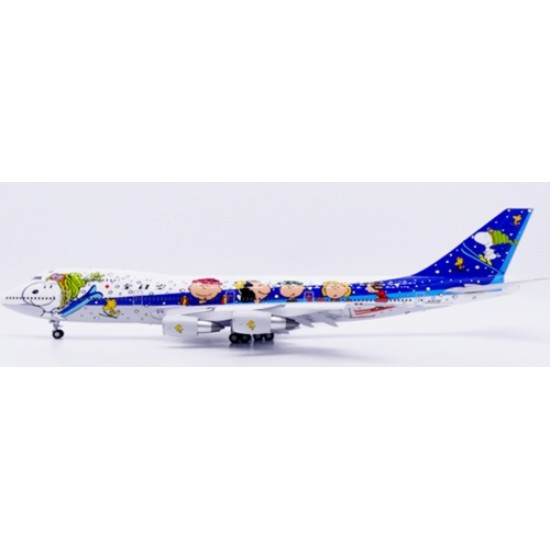1/200 ALL NIPPON AIRWAYS BOEING 747-100SR SNOOPY REG: JA8139 WITH STAND