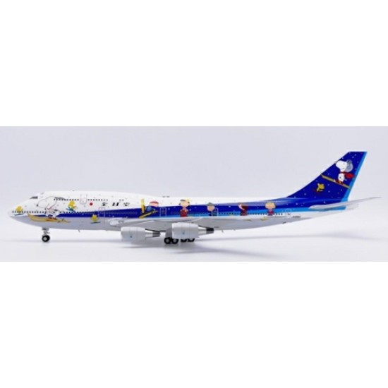 1/200 ALL NIPPON AIRWAYS BOEING 747-400D SNOOPY REG: JA8961 FLAPS DOWN WITH STAND 1/200 ALL NIPPON AIRWAYS BOEING 747-400D SNOOPY REG: JA8961 FLAPS DOWN WITH STAND
