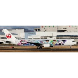 1/400 JAPAN AIRLINES BOEING 767-300(ER) DISNEY 100 LIVERY RE 1/400 JAPAN AIRLINES BOEING 767-300(ER) DISNEY 100 LIVERY RE