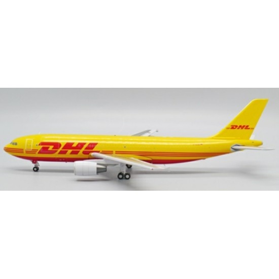 JCXX20016 - 1/200 DHL AIRBUS A300-600R(F) REG:  D-AEAE WITH STAND