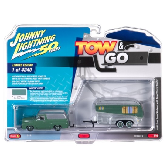 JOHNNY LIGHTNING - 1/64 TOW AND GO FORD PANEL W/SMALL TRAVEL TRAILER GREEN