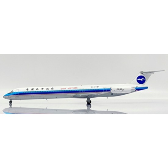 1/200 CHINA NORTHERN AIRLINES MCDONNELL DOUGLAS MD-82 REG: B-2121 WITH STAND LIMITED TO 66PCS
