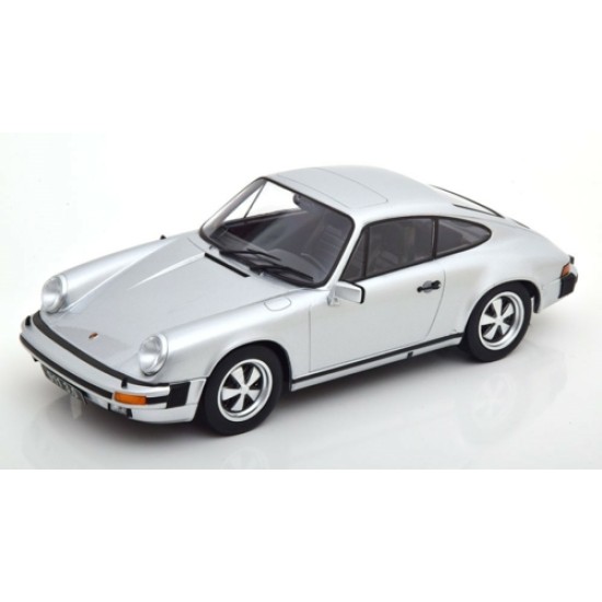 1/18 PORSCHE 911 CARRERA 3.0 COUPE 1977 SILVER KKDC180632