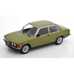 KKDC180654 - 1/18 BMW 323I E21 1978 GREEN METALLIC KKDC180654 - 1/18 BMW 323I E21 1978 GREEN METALLIC