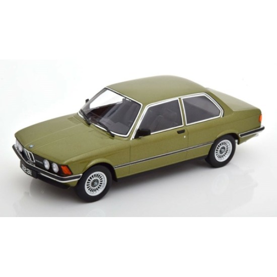 KKDC180654 - 1/18 BMW 323I E21 1978 GREEN METALLIC