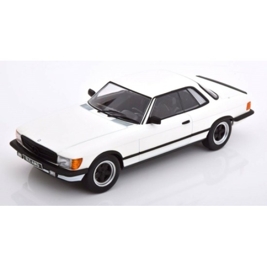 KKDC180892 - 1/18 MERCEDES 500 SLC 6.0 AMG C107 1985 WHITE AND MATTE BLACK