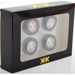 1/18 MERCEDES TYRE SET WITH RIMS LIGHTGOLD/SILVER 1/18 MERCEDES TYRE SET WITH RIMS LIGHTGOLD/SILVER