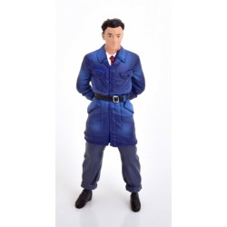 KKDCFIG010 - 1/18 FIGURINE ENZO YOUNG STANDING KKDCFIG010 - 1/18 FIGURINE ENZO YOUNG STANDING