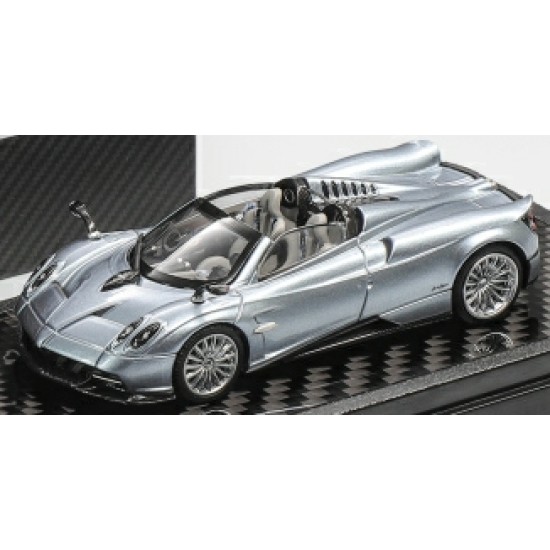 LCD64015IB - 1/64 PAGANI HUAYRA ROADSTER ICE BLUE BEIJING HEC 2026 LIMITED EDITION LCD64015IB - 1/64 PAGANI HUAYRA ROADSTER ICE BLUE BEIJING HEC 2026 LIMITED EDITION