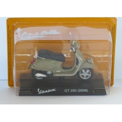 1/18 GT 250 2006 NL056